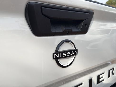 New 2026 Nissan Frontier SV w/ SV Convenience Package image 13