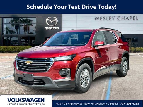 Used 2023 Chevrolet Traverse LT AWD/4WD image 1