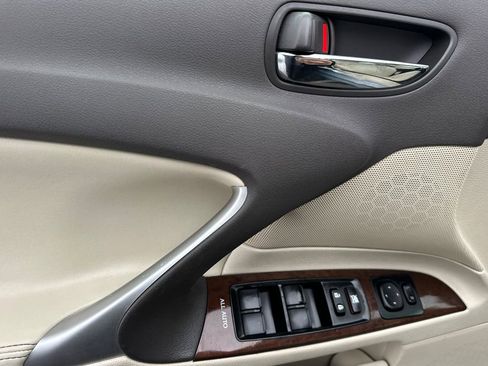 Used 2012 Lexus IS 350 image 11
