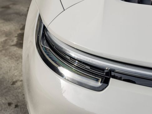 Used 2024 Porsche 911 Targa 4 GTS image 19