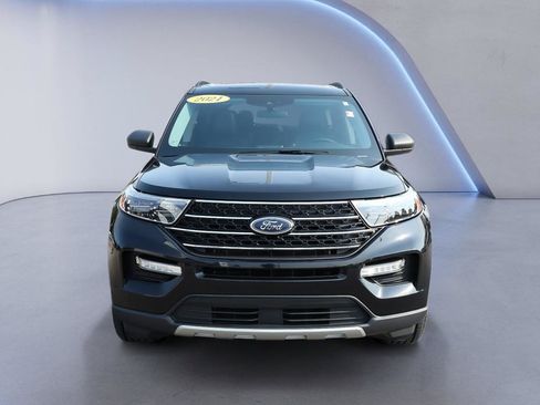 Used 2021 Ford Explorer XLT w/ Equipment Group 202A AWD/4WD image 10