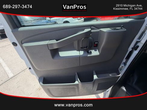 Used 2021 Chevrolet Express 2500 w/ Driver Convenience Package RWD image 8