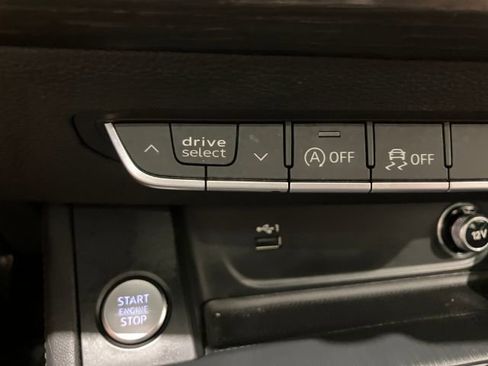 Used 2019 Audi A4 2.0T Premium Plus AWD/4WD image 36