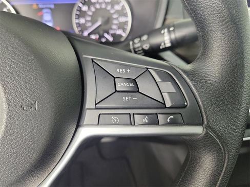 Used 2024 Nissan Altima 2.5 SV image 20