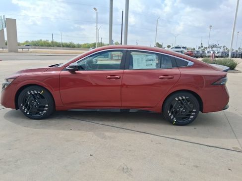 New 2026 Nissan Sentra SR w/ SR Premium Package FWD image 4
