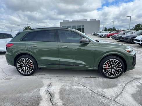 New 2026 Audi SQ5 Prestige AWD/4WD image 4