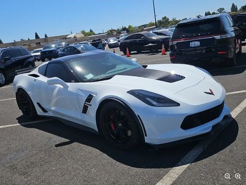 Used 2019 Chevrolet Corvette Grand Sport RWD image 2