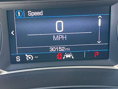 Used 2024 GMC Terrain SLE image 40