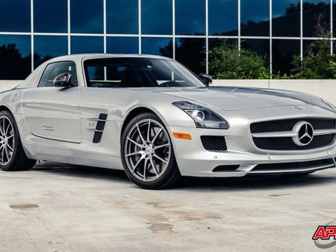 Used 2011 Mercedes-Benz SLS AMG Coupe image 55