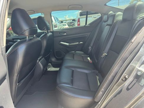 Used 2019 Nissan Altima 2.5 SR image 12