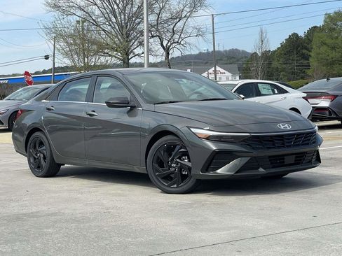 New 2026 Hyundai Elantra SEL Sport FWD image 1