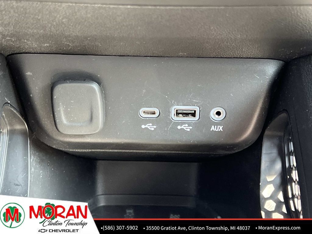 Certified 2023 Chevrolet TrailBlazer RS w/ Convenience Package FWD image 28