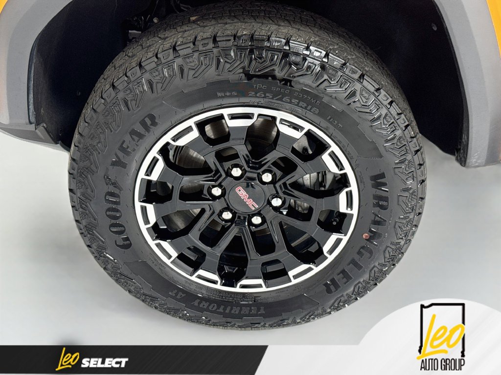 Used 2026 GMC Canyon AT4 w/ Technology Plus Package AWD/4WD image 35