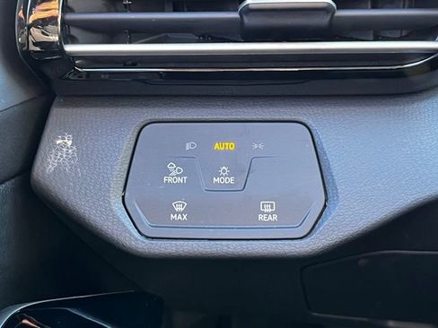 Used 2024 Volkswagen ID.4 Pro S image 18