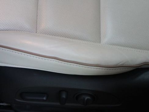 Used 2024 Buick Encore GX Avenir w/ Avenir Technology Package AWD/4WD image 17