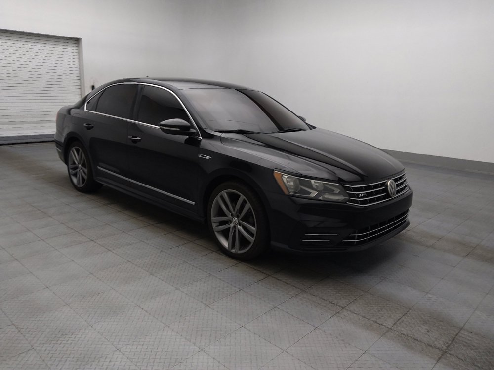 Used 2017 Volkswagen Passat 1.8T R-Line FWD image 11