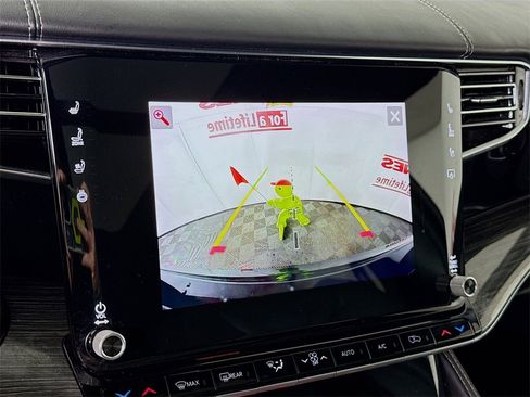 Used 2022 Jeep Wagoneer Series III w/ Premium Group I image 6