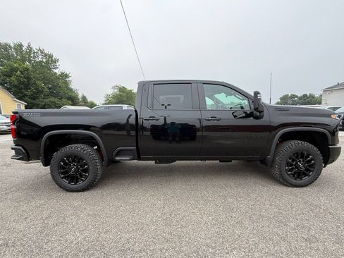 New 2026 Chevrolet Silverado 2500 LT w/ Trail Boss Package AWD/4WD image 8
