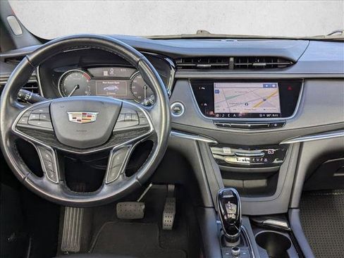 Used 2021 Cadillac XT5 Premium Luxury image 19