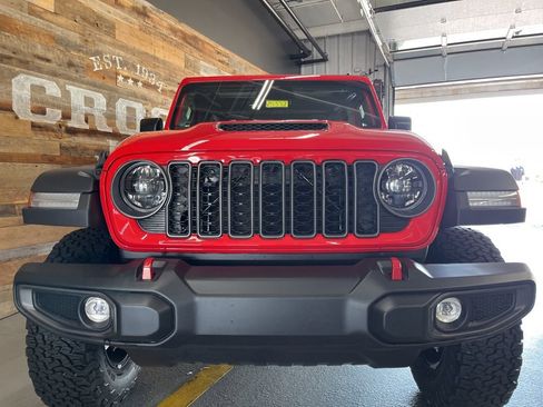 New 2026 Jeep Wrangler Unlimited Rubicon AWD/4WD image 7