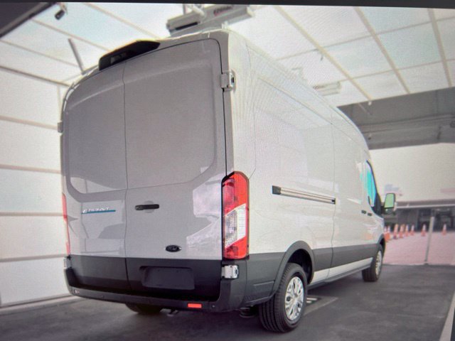 Used 2023 Ford E-Transit Medium Roof RWD image 2