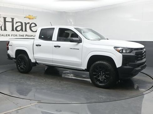 New 2026 Chevrolet Colorado W/T w/ WT Custom Package AWD/4WD image 6