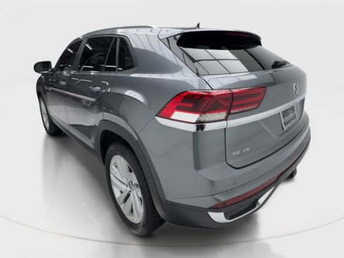 Used 2023 Volkswagen Atlas Cross Sport SE w/ Panoramic Sunroof Package FWD image 10