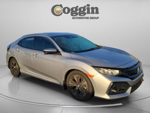 Used 2018 Honda Civic EX image 7