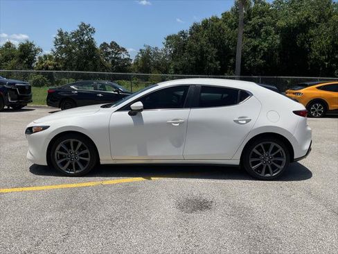 Used 2021 MAZDA MAZDA3 s FWD image 3