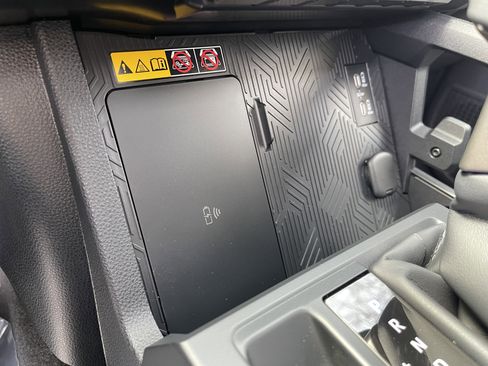 Used 2026 Toyota 4Runner Limited image 14