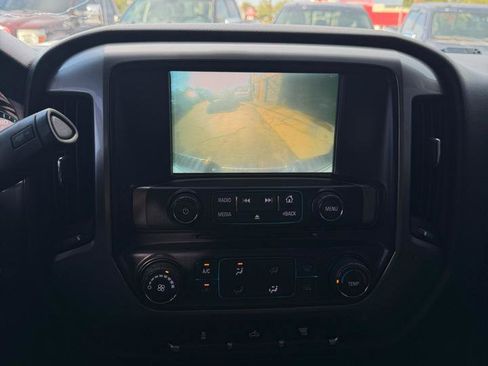 Used 2018 Chevrolet Silverado 2500 LT AWD/4WD image 14