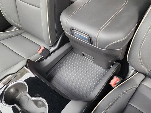 New 2026 GMC Yukon Elevation AWD/4WD image 37