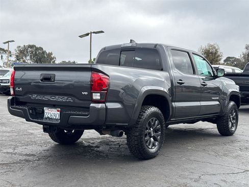 Used 2023 Toyota Tacoma SR5 w/ Technology Package AWD/4WD image 9