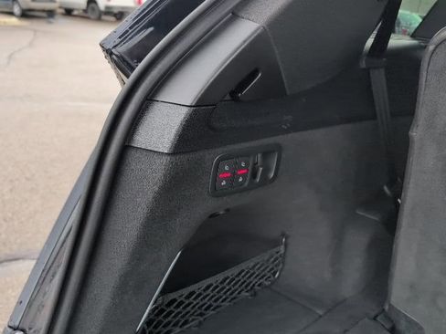 Used 2017 Audi Q7 3.0T Premium Plus image 21