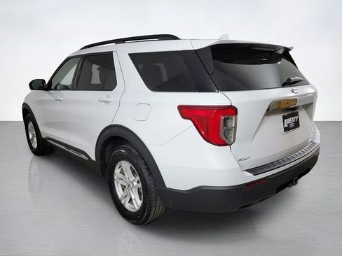 Used 2020 Ford Explorer XLT w/ Class III Trailer Tow Package AWD/4WD image 5