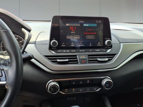 Used 2023 Nissan Altima 2.5 SR image 18