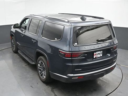 Used 2022 Jeep Wagoneer Series III image 46