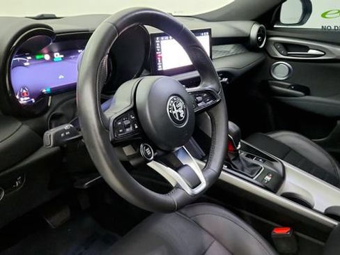 Used 2024 Alfa Romeo Tonale Ti AWD/4WD image 46