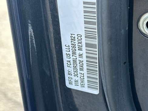 Used 2021 RAM 3500 Laramie AWD/4WD image 29