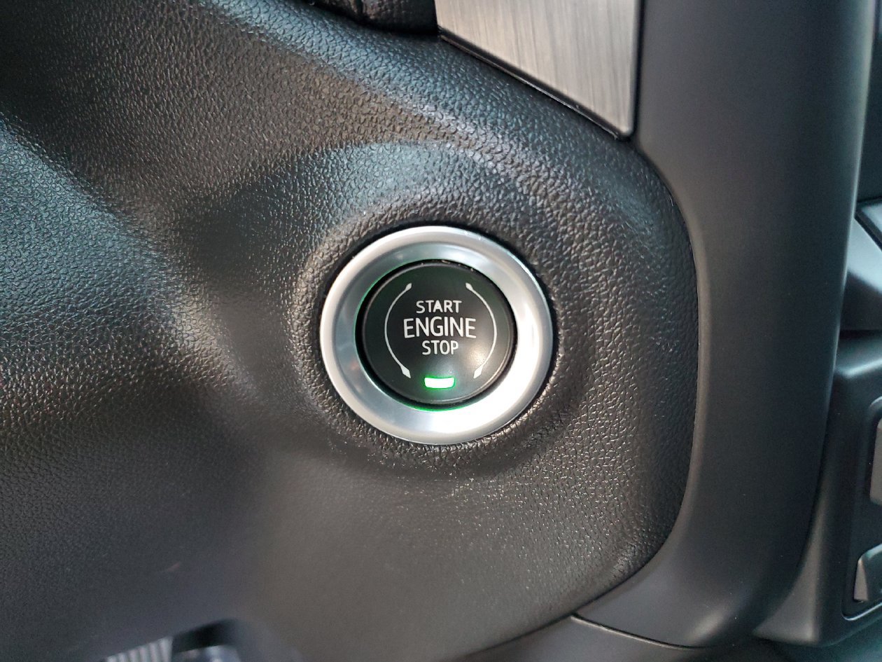 Used 2021 GMC Sierra 1500 Denali AWD/4WD image 26