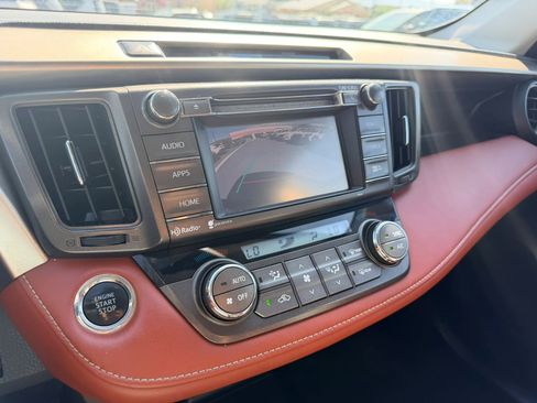 Used 2015 Toyota RAV4 Limited AWD/4WD image 16