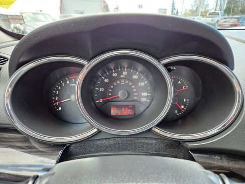 Used 2011 Kia Sorento LX image 19