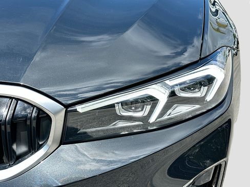 Certified 2025 BMW 330i Sedan RWD image 31