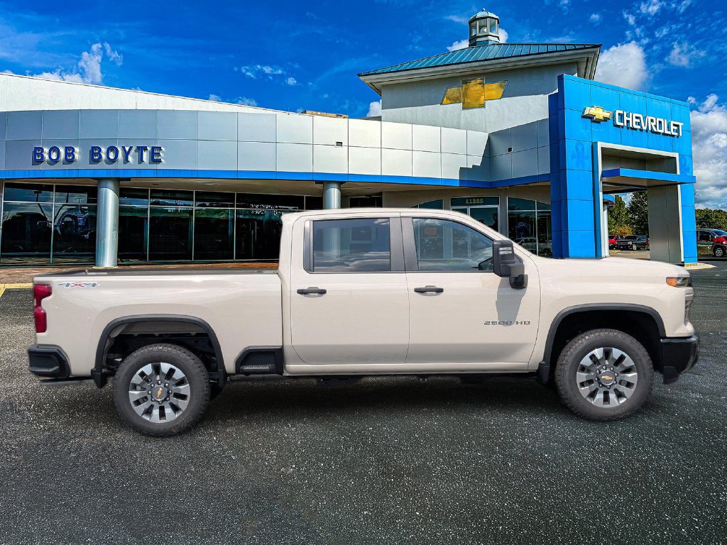 New 2026 Chevrolet Silverado 2500 Custom w/ Custom Convenience Package AWD/4WD image 8