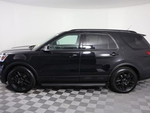 Used 2018 Ford Explorer Sport w/ Equipment Group 401A AWD/4WD image 5