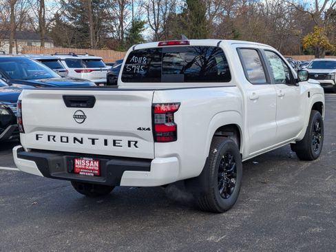 New 2026 Nissan Frontier SV w/ SV Convenience Package image 2