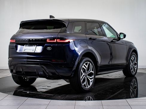 Used 2023 Land Rover Range Rover Evoque R-Dynamic SE image 6