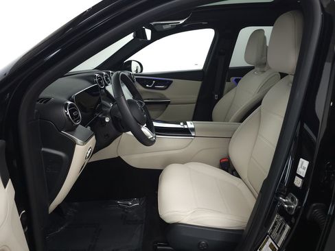 Certified 2026 Mercedes-Benz GLC 300 4MATIC image 7