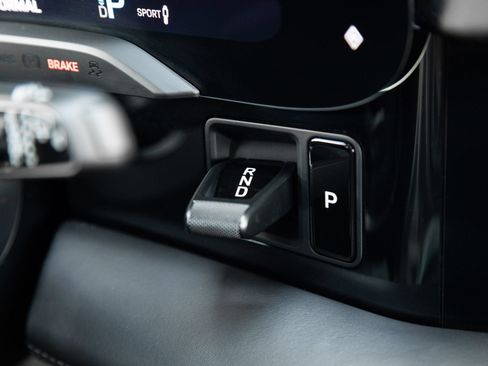 Certified 2024 Porsche Taycan 4S AWD/4WD image 18