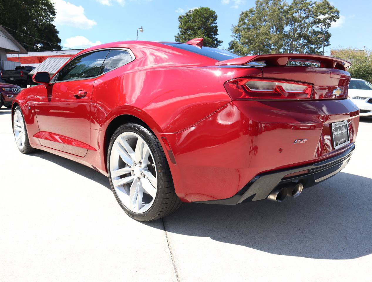 Used 2018 Chevrolet Camaro SS RWD image 4